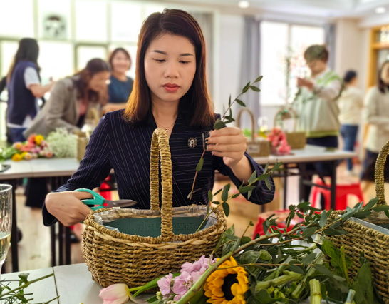 女神節里笑容翻飛，歡樂不退